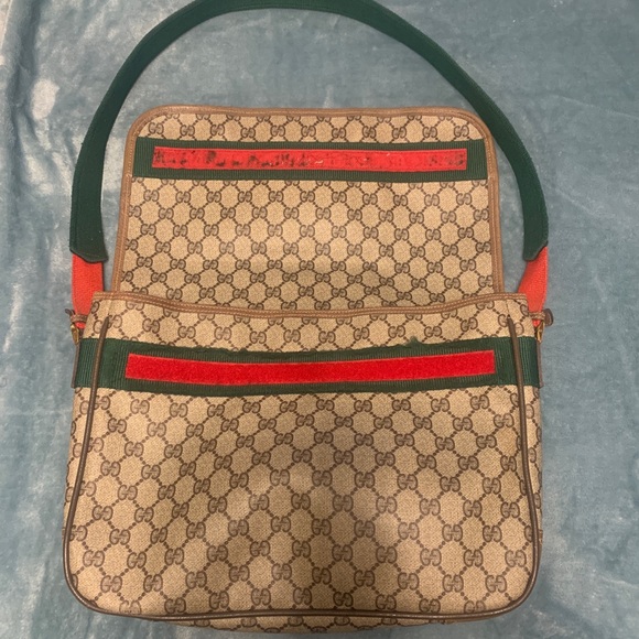 Genuine Gucci messenger bag complete with certificate - Picture 13 of 16